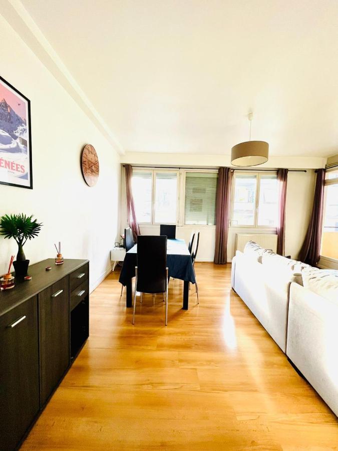 Le Voltaire -2 Chambres- 70M2- Hypercentre-Parking-Wifi Fibre- Nouvelle Literie Tarbes Exterior photo
